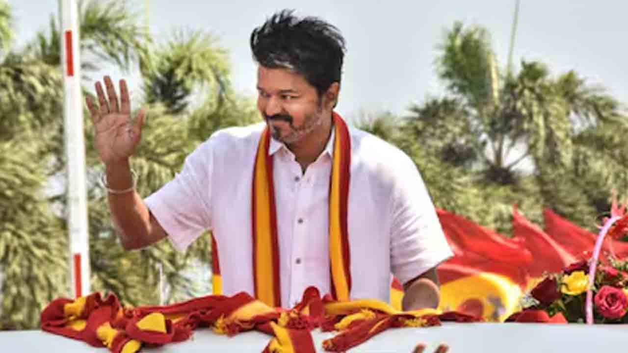 TVK Chief Vijay | కరూర్‌ తొక్కిసలాట కేసు.. టీవీకే చీఫ్‌ విజయ్‌కి సీబీఐ సమన్లు