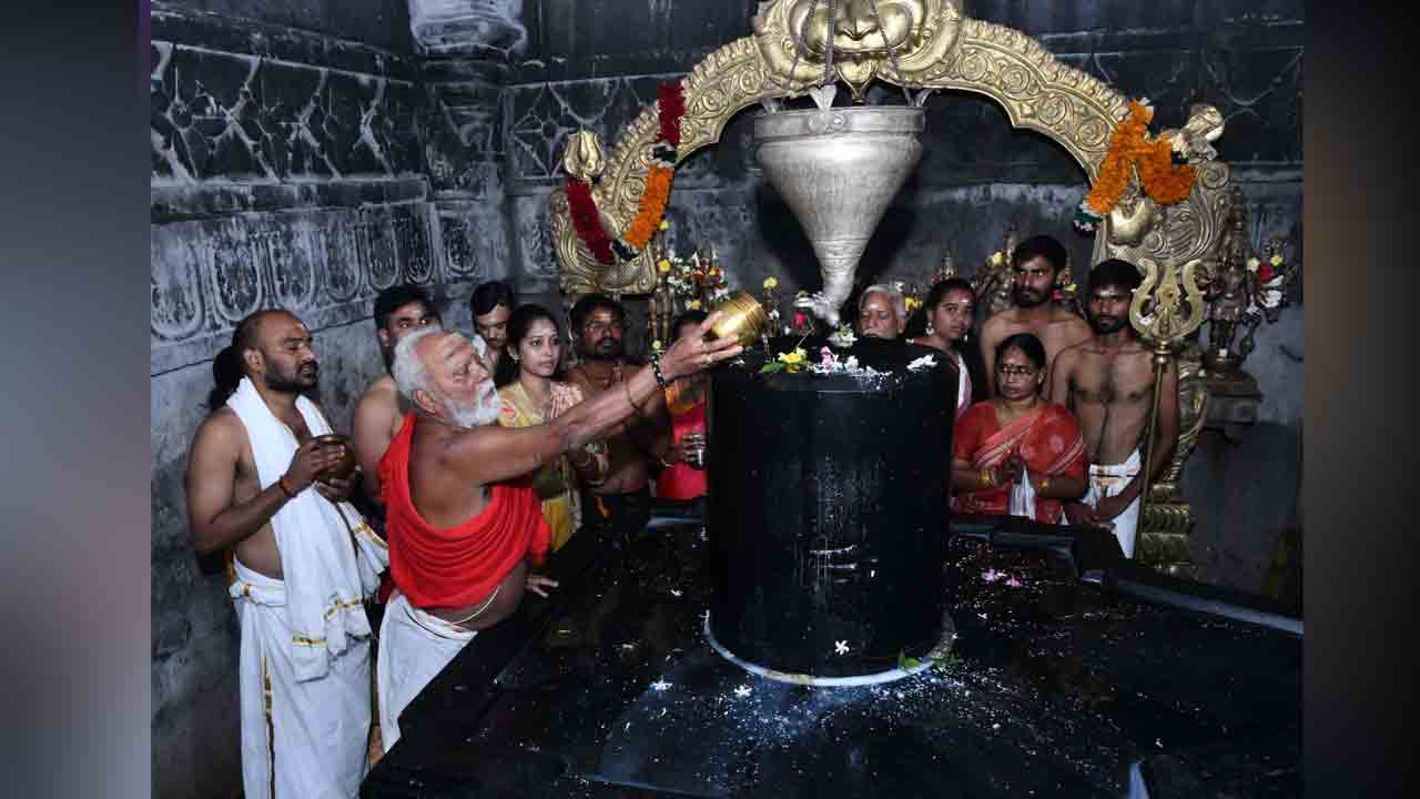 Thousand Pillers Temple