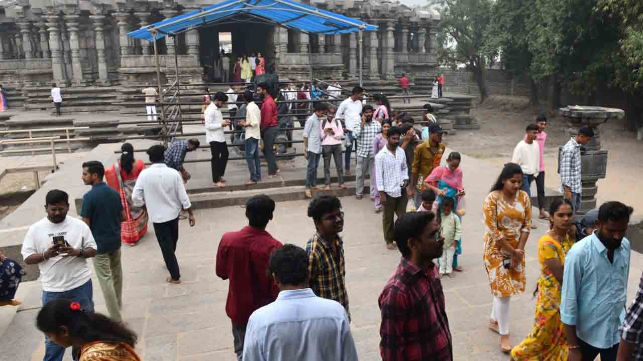 Thousand Pillers Temple1