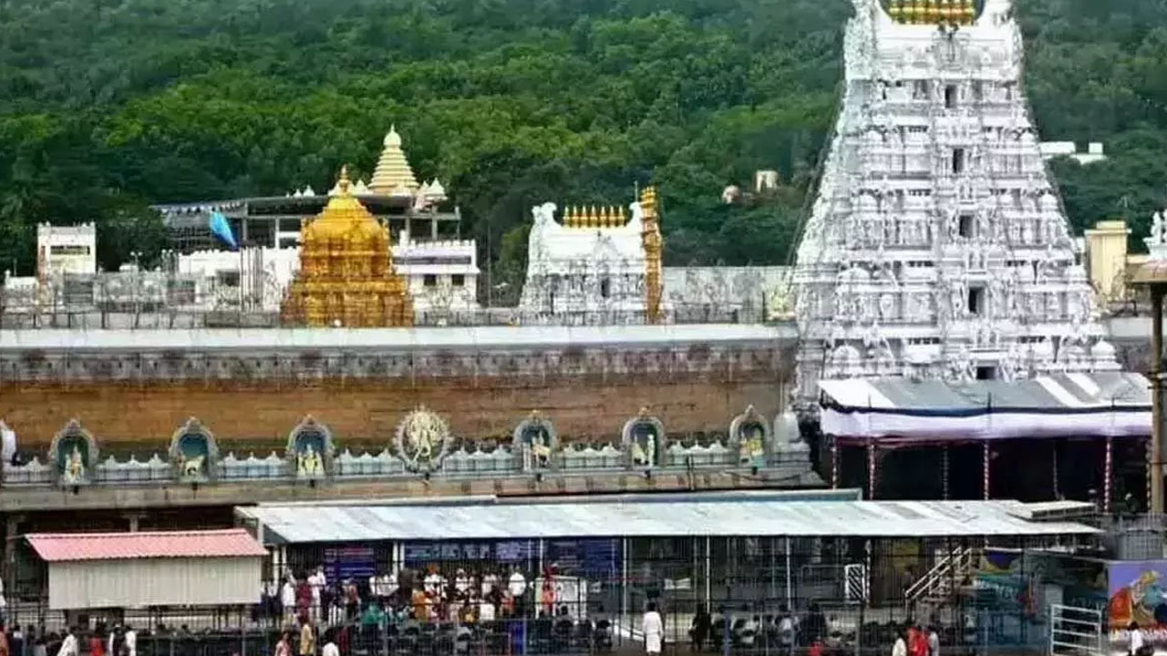 Tirumala | వైకుంఠ ద్వార దర్శనం ఆఖరి రోజున తిరుమలలో పెరిగిన భక్తుల రద్దీ