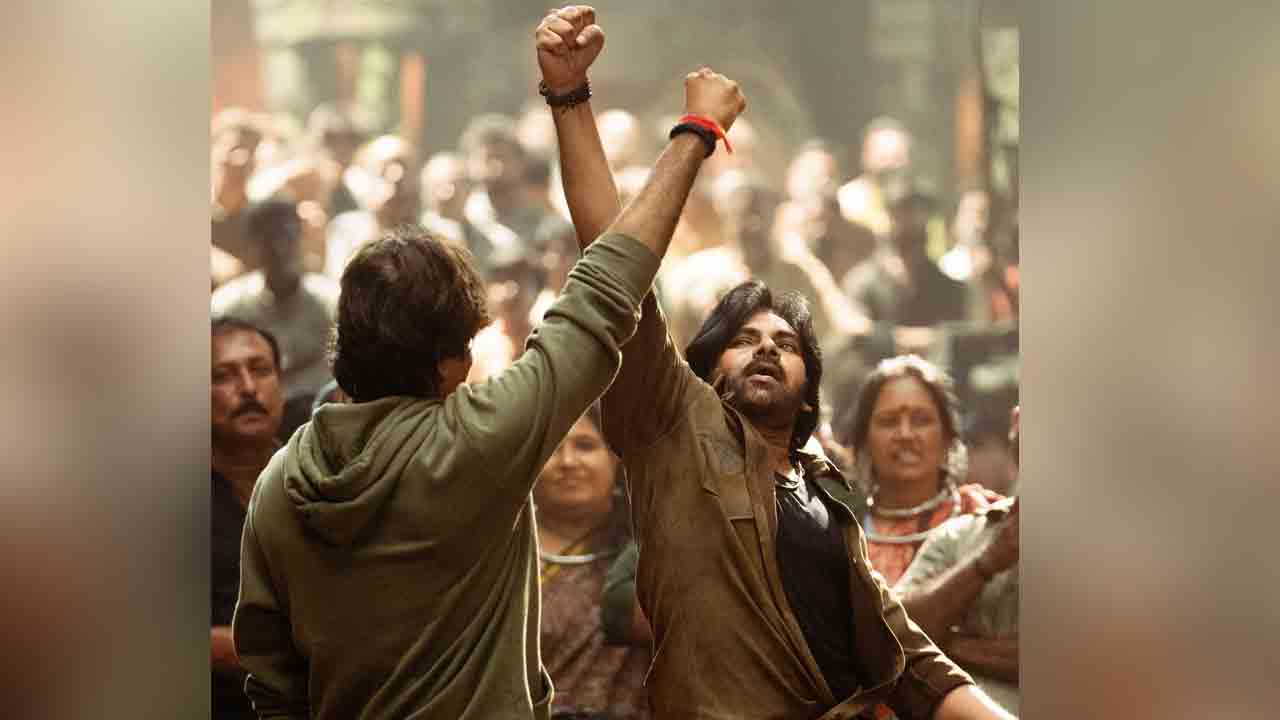 Ustaad Bhagat Singh |  పవన్‌ కల్యాణ్‌, హరీష్‌ శంకర్ ఏం బ్లాస్ట్‌ చేయబోతున్నారేంటి..? ఉస్తాద్‌ భగత్‌ సింగ్ స్టిల్ వైరల్