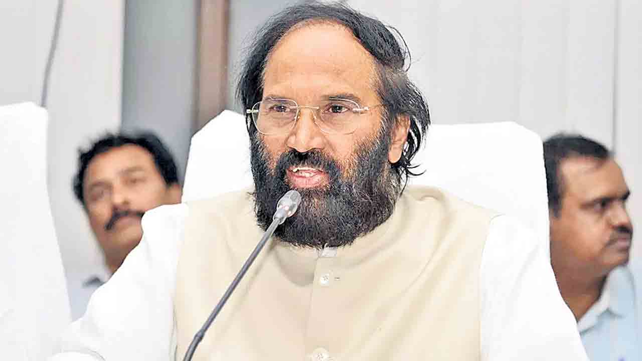 గోదావరి నీటి మళ్లింపును అంగీకరించం