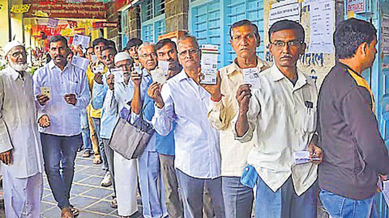 మున్సిపోల్స్‌లో కాంగ్రెస్‌కు ఝలక్‌ ఇవ్వాలి