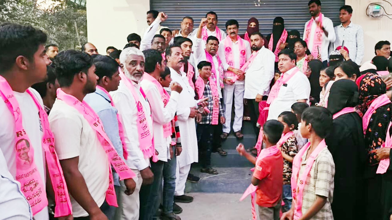 BRS Armur | ఆర్మూర్ 17వ వార్డు నుంచి బీఆర్ఎస్‌లోకి భారీ చేరికలు