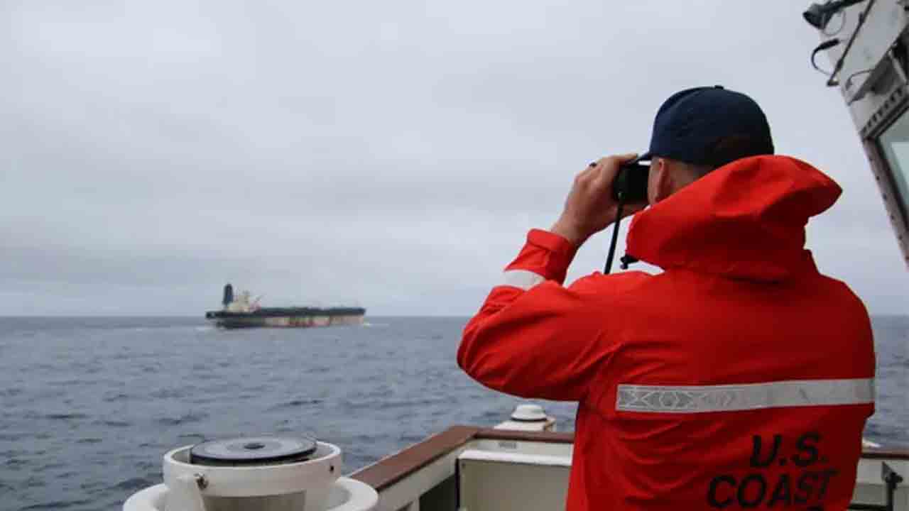 రష్యన్‌ చమురు ట్యాంకర్‌ స్వాధీనం!