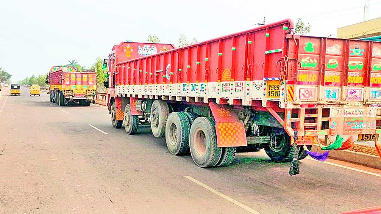 అతి వేగం.. ప్రాణాలు వణం