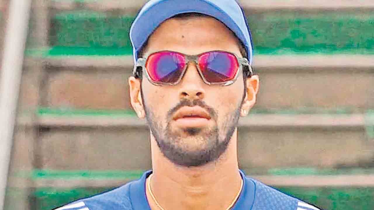 సుందర్‌ ఔట్‌