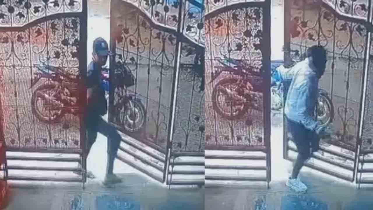 Watch: పురుషుల వేషం వేసి.. ఇంట్లో చోరీకి పాల్పడిన మహిళలు