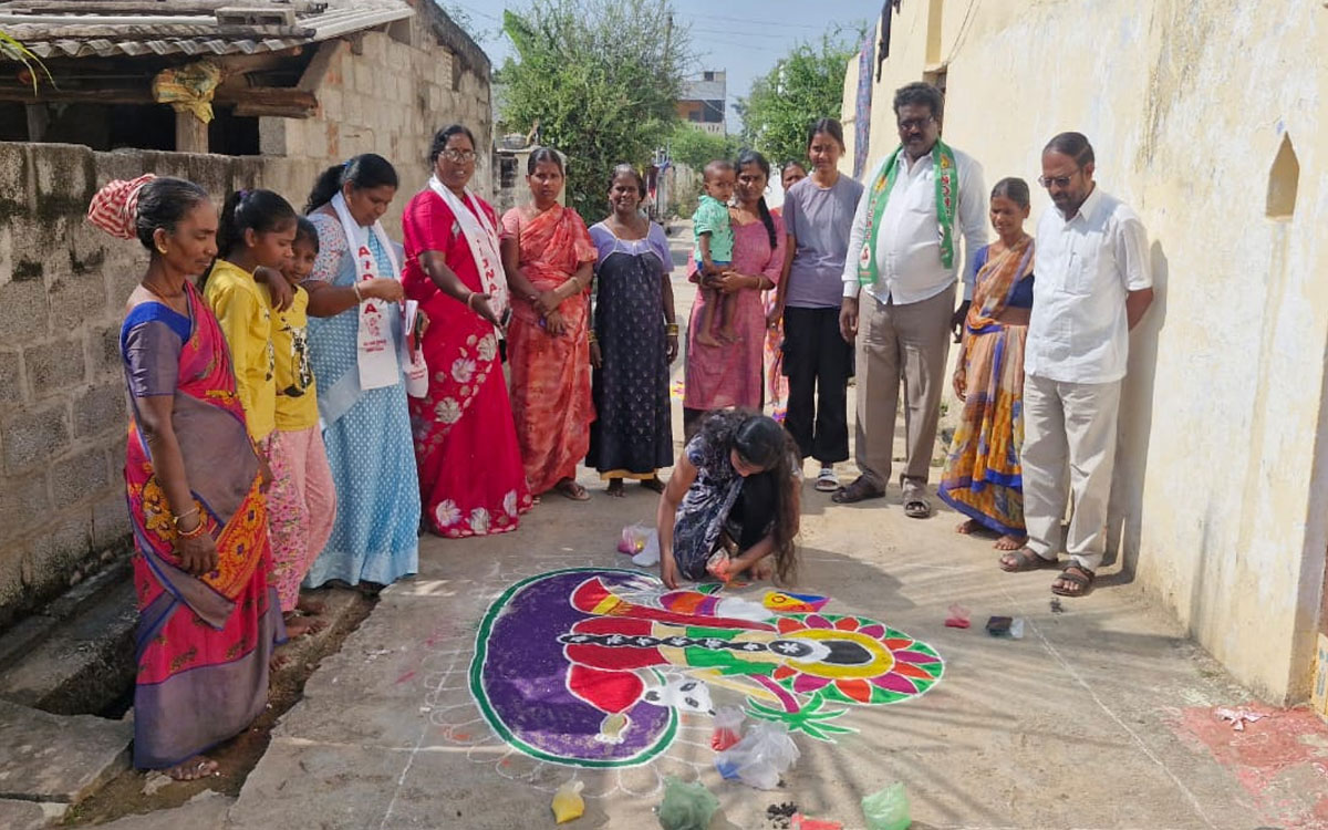Ramagiri : 'మహిళల్లో చైతన్యం, పోటీతత్వం పెంపున‌కు ముగ్గుల పోటీలు దోహ‌దం'