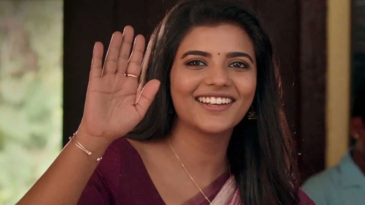 Aishwarya Rajesh | కెరీర్ ఆరంభంలో చేదు అనుభవం.. ద‌ర్శ‌కుడి అస‌భ్య ప్ర‌వ‌ర్త‌న‌తో కోపం వ‌చ్చింద‌న్న ఐశ్వ‌ర్య రాజేష్‌