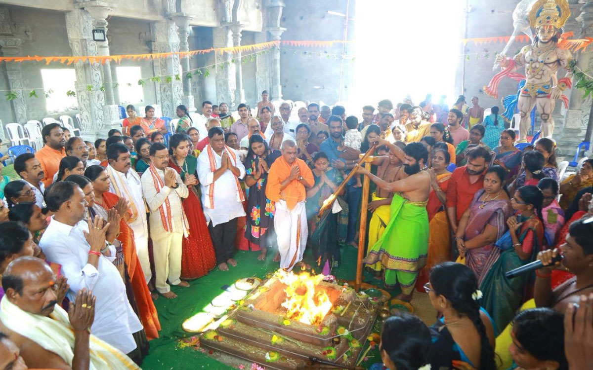 Nalgonda : అభయాంజనేయ స్వామి ఆల‌య ద్వితీయ వార్షికోత్స‌వం