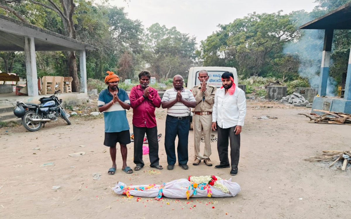 Ramavaram : “మనిషికి చివరి వరకు తోడు.. అన్నం ఫౌండేషన్ సేవా హస్తం”