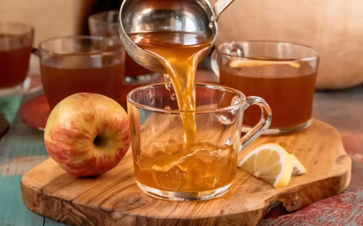 Apple Tea | ఆపిల్ పండ్ల‌తో చేసే టీని ఎప్పుడైనా తాగారా.. దీంతో ఎన్ని అద్భుత‌మైన లాభాలు క‌లుగుతాయో తెలుసా..?
