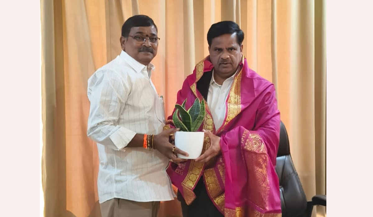 Balakrishna Reddy | ఉన్నత విద్యా మండలి చైర్మన్ బాలకృష్ణారెడ్డి తో స్ఎస్ఆర్ విద్యాసంస్థల అధినేత మారయ్య గౌడ్ భేటీ