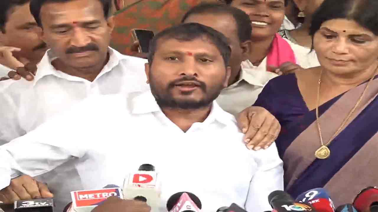 ముందు కాంగ్రెస్ స్కాంలపై విచారణ జరిపించాలి.. బాలరాజు యాదవ్ డిమాండ్