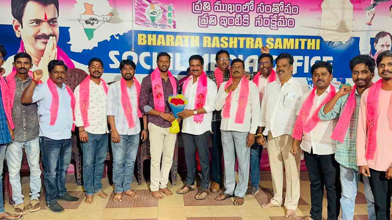 BRS | నాగర్‌కర్నూల్‌లో బీఆర్‌ఎస్‌లో చేరిన బీజేవైఎం నాయకులు