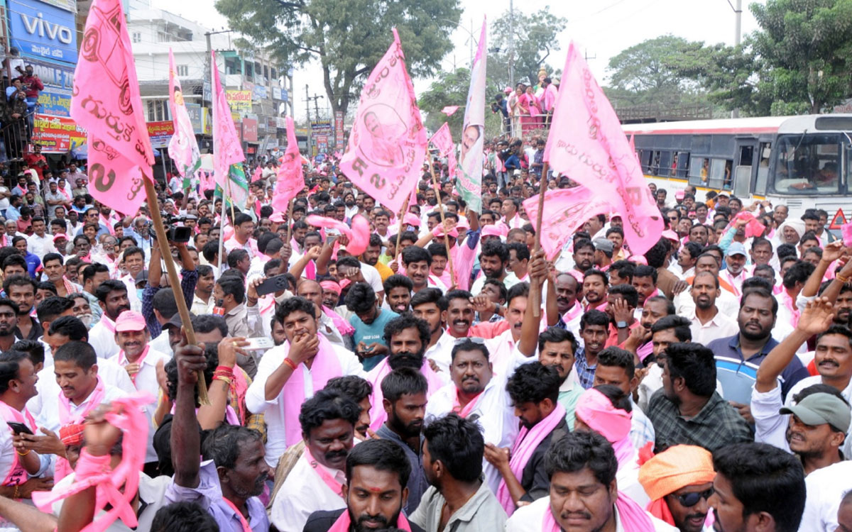 Kodada : దద్దరిల్లిన కోదాడ.. చలో కోదాడ నిరసన ర్యాలీ విజయవంతం