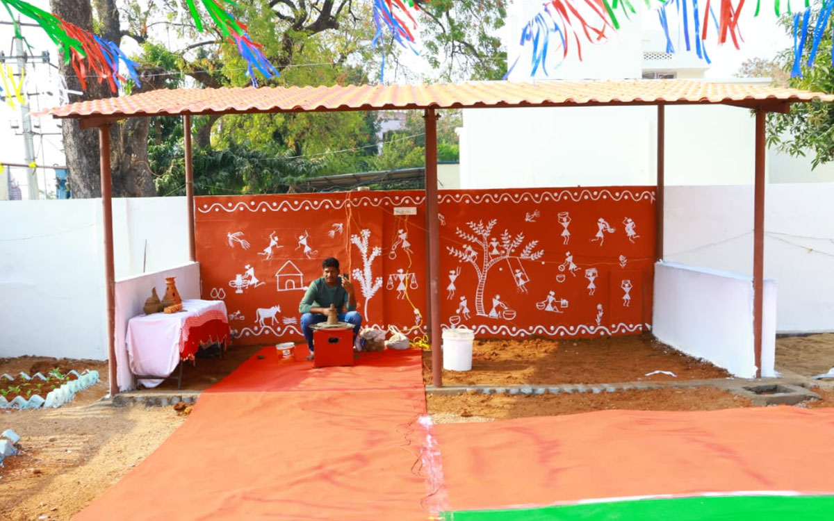 Nalgonda : చదువుతోనే అభివృద్ధి : మంత్రి కోమ‌టిరెడ్డి వెంక‌ట్‌రెడ్డి