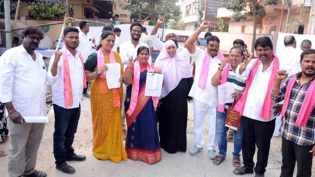 Kodada | కోదాడ మున్సిపాలిటీలో 333 నామినేషన్లు దాఖలు.. అన్ని స్థానాల్లో పోటీ చేస్తున్న బీఆర్‌ఎస్..!