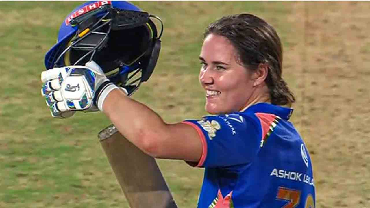 Nat Sciver Brunt | డబ్ల్యూపీఎల్‌లో తొలి శతకం.. చరిత్ర సృష్టించిన ముంబై హిట్టర్..!