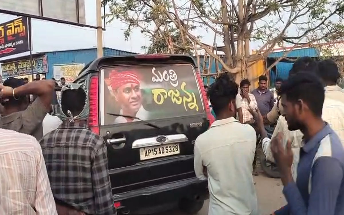 Chandur : చండూరు మున్సిపాలిటీలో కాంగ్రెస్ కార్యకర్తల వీరంగం