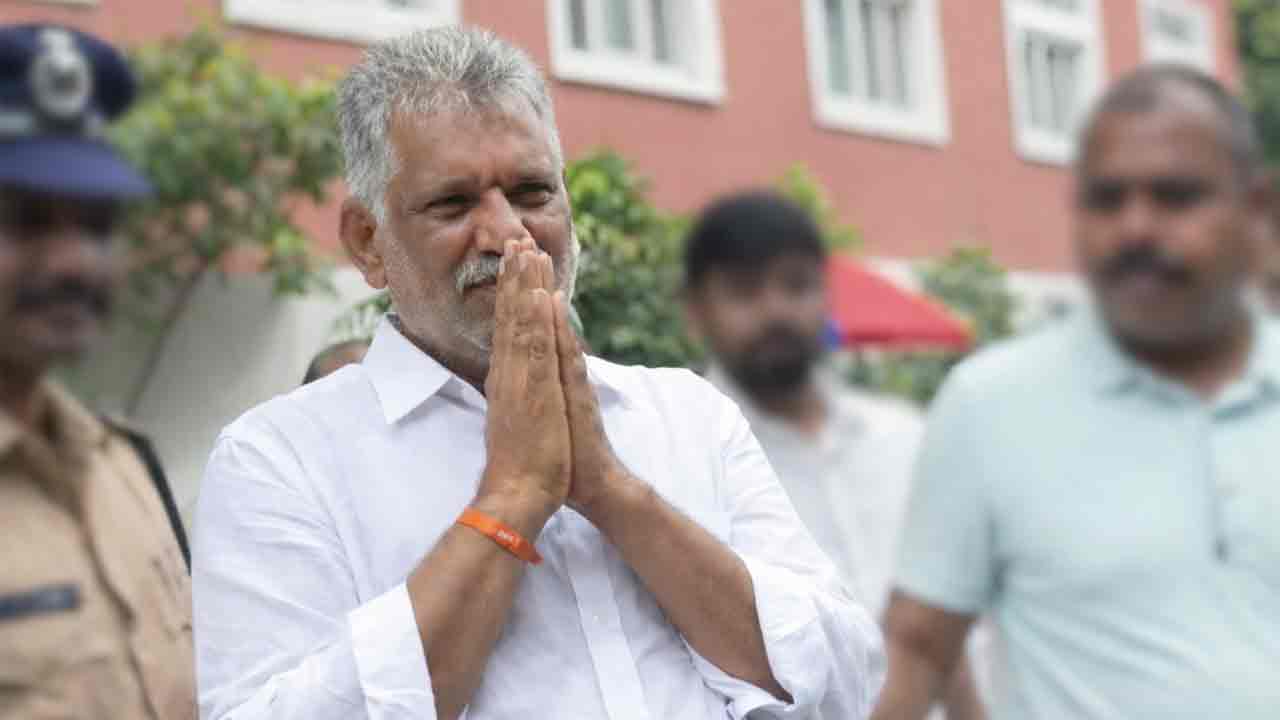 Chevireddy Bhaskar Reddy | చెవిరెడ్డి భాస్కర్ రెడ్డికి ఊరట.. ఏపీ లిక్కర్ స్కాంలో బెయిల్ మంజూరు