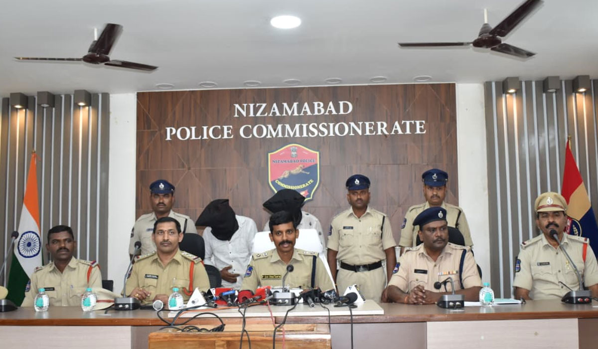 Arrested | అంతరాష్ట్ర షట్టర్ లిఫ్టింగ్ ముఠా సభ్యులు అరెస్టు.. వివరాలు వెల్లడించిన నిజామాబాద్‌ సీపీ సాయిచైతన్య