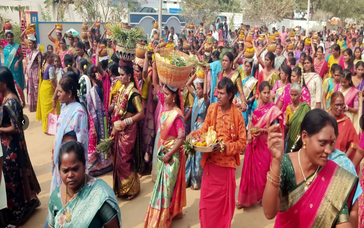 Penpahad : గాజుల మల్కాపురంలో సమ్మక్క- సారక్క జాతర ప్రారంభం