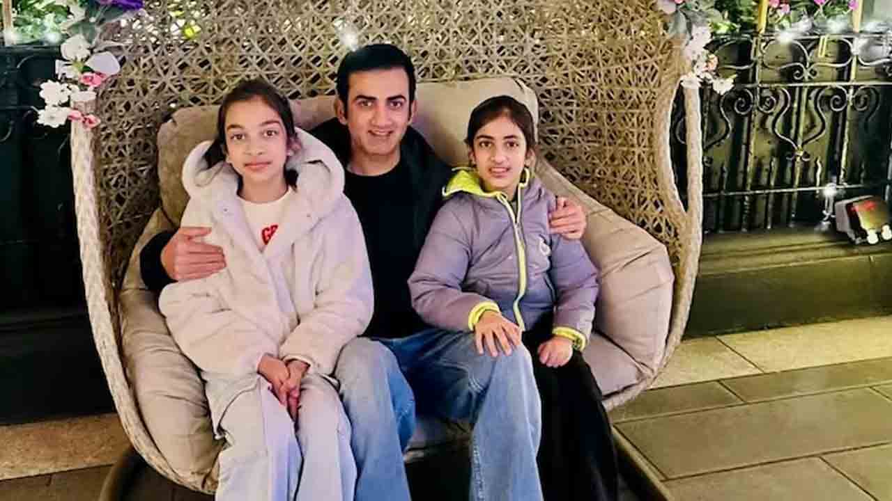 Gautam Gambhir | లండన్‌లో గంభీర్.. కొత్త ఏడాదికి స్వాగతం పలికాడిలా..!