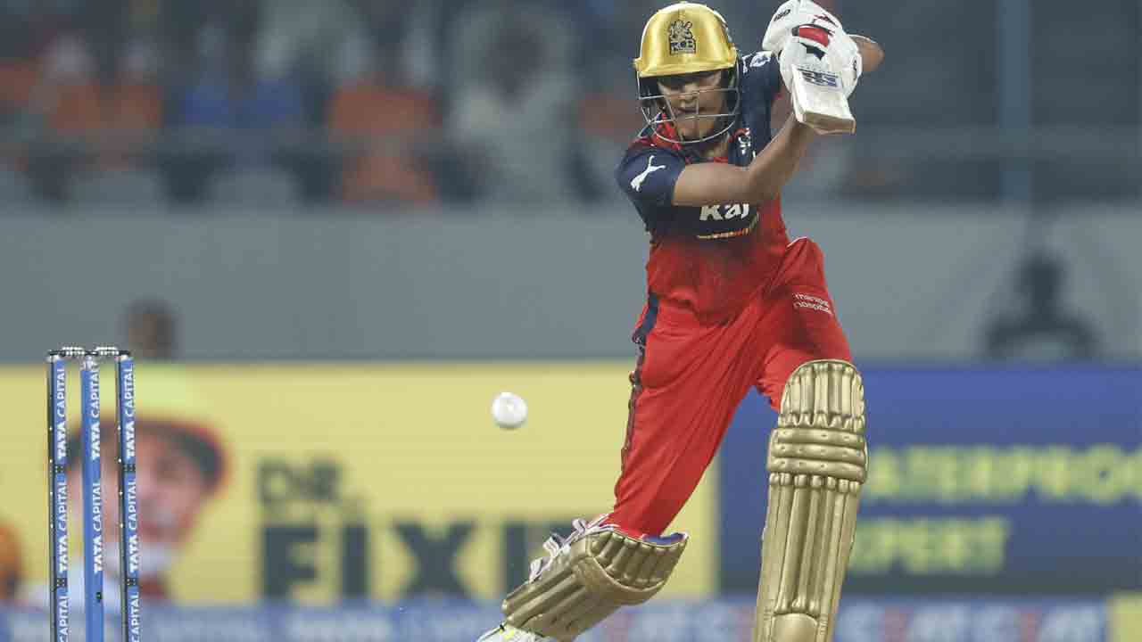 GGW vs RCBW | గౌతమి మెరుపు హాఫ్ సెంచరీ.. భారీ లక్ష్యాన్ని గుజరాత్‌ ఛేదించేనా..!