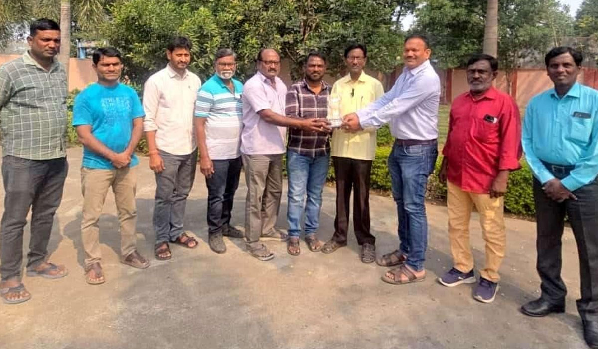 Godavarikhani | గోదావరిఖనిలో కోలిండియా పోటీలకు వెళ్తున్న కళాకారులకు ఆత్మీయ వీడ్కోలు