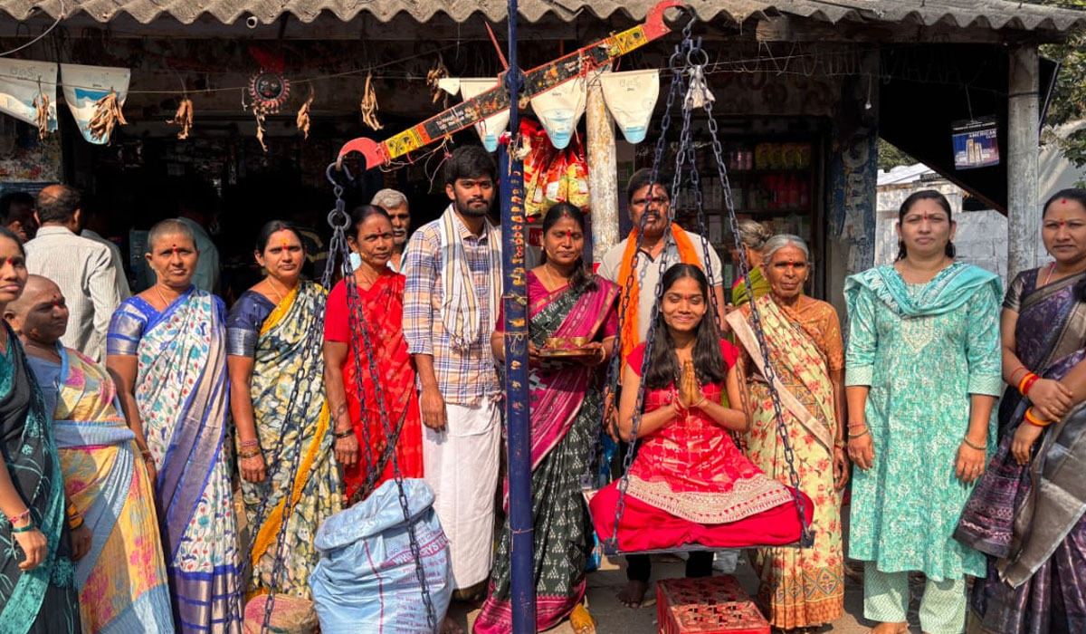 GodavariKhani | అమ్మవార్లకు నిలువెత్తు బంగారం.. గోదావరిఖనిలో మొదలైన జాతర సందడి