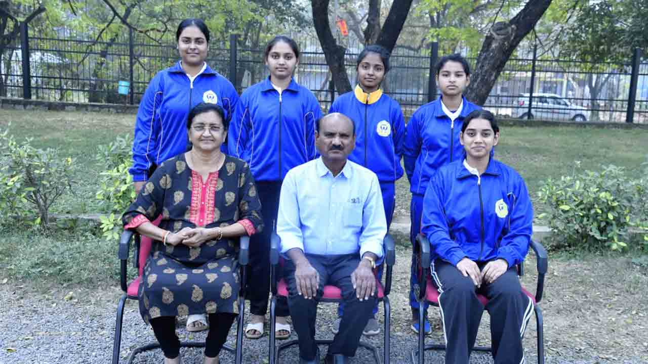 KU | సౌత్‌జోన్‌ ఇంటర్ యూనివర్సిటీ బ్యాడ్మింటన్ ఉమెన్స్ పోటీలకు కేయూ జట్టు ఎంపిక