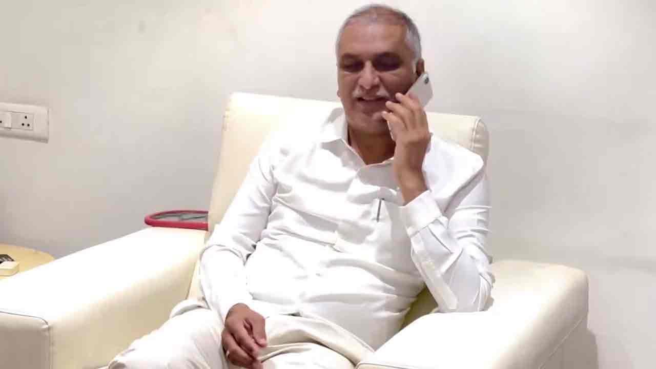 Harish Rao | వాళ్లేం టెర్రరిస్టులు కాదు.. ఎన్టీవీ జర్నలిస్టుల అరెస్టుపై డీజీపీతో ఫోన్‌లో హరీశ్‌రావు