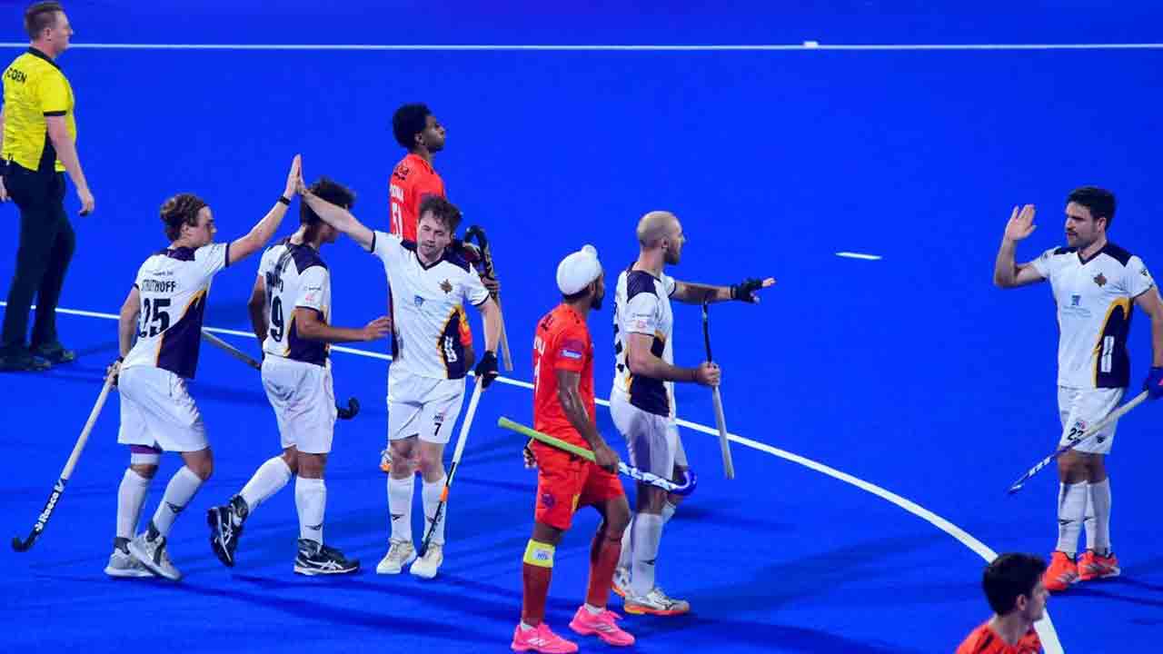 హైదరాబాద్‌ అదుర్స్‌