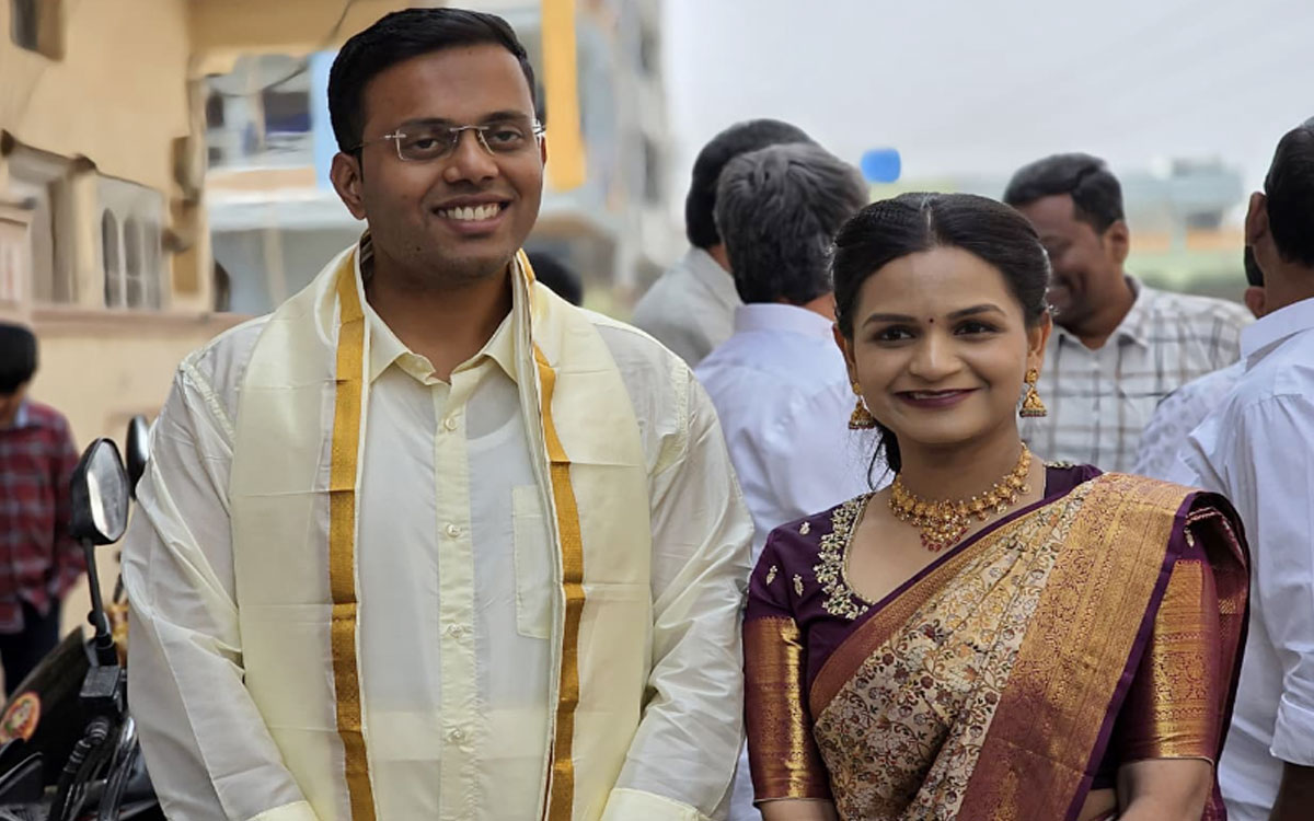 Choutuppal : ఐఏఎస్, ఐపీఎస్ అధికారుల ఆదర్శ వివాహం