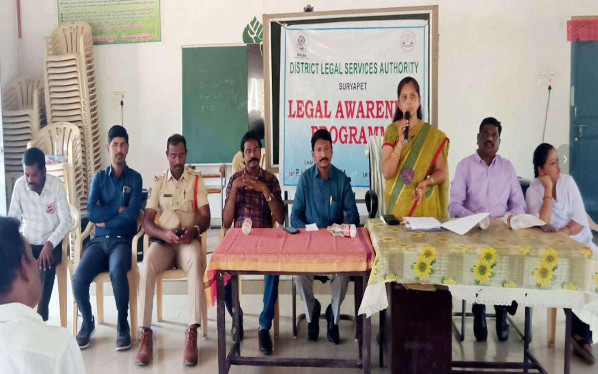 Penpahad : ‘రైతుల వివాదాల ప‌రిష్కారానికి న్యాయ సేవాధికార సంస్థ తోడ్పాటు’