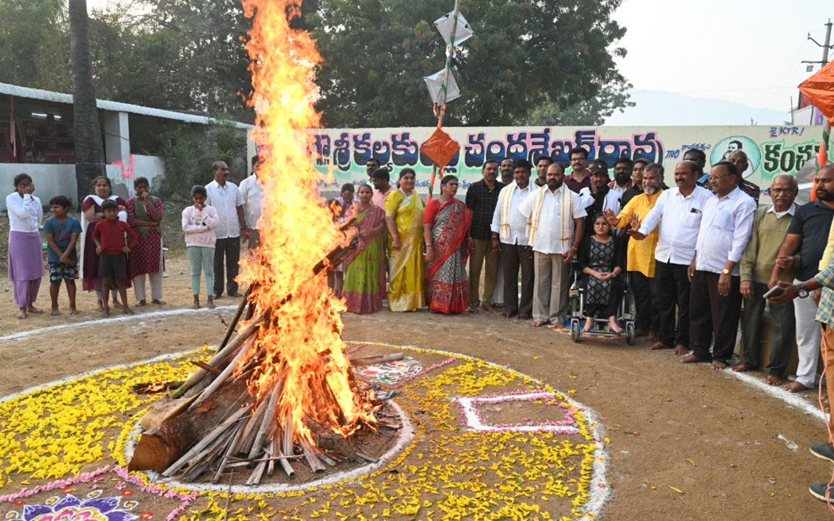 Ramagiri : పాత‌ను మ‌రిచి నూత‌న భ‌విష్య‌త్‌కై అడుగులేయాలి : మాజీ ఎమ్మెల్యే కంచ‌ర్ల భూపాల్‌రెడ్డి