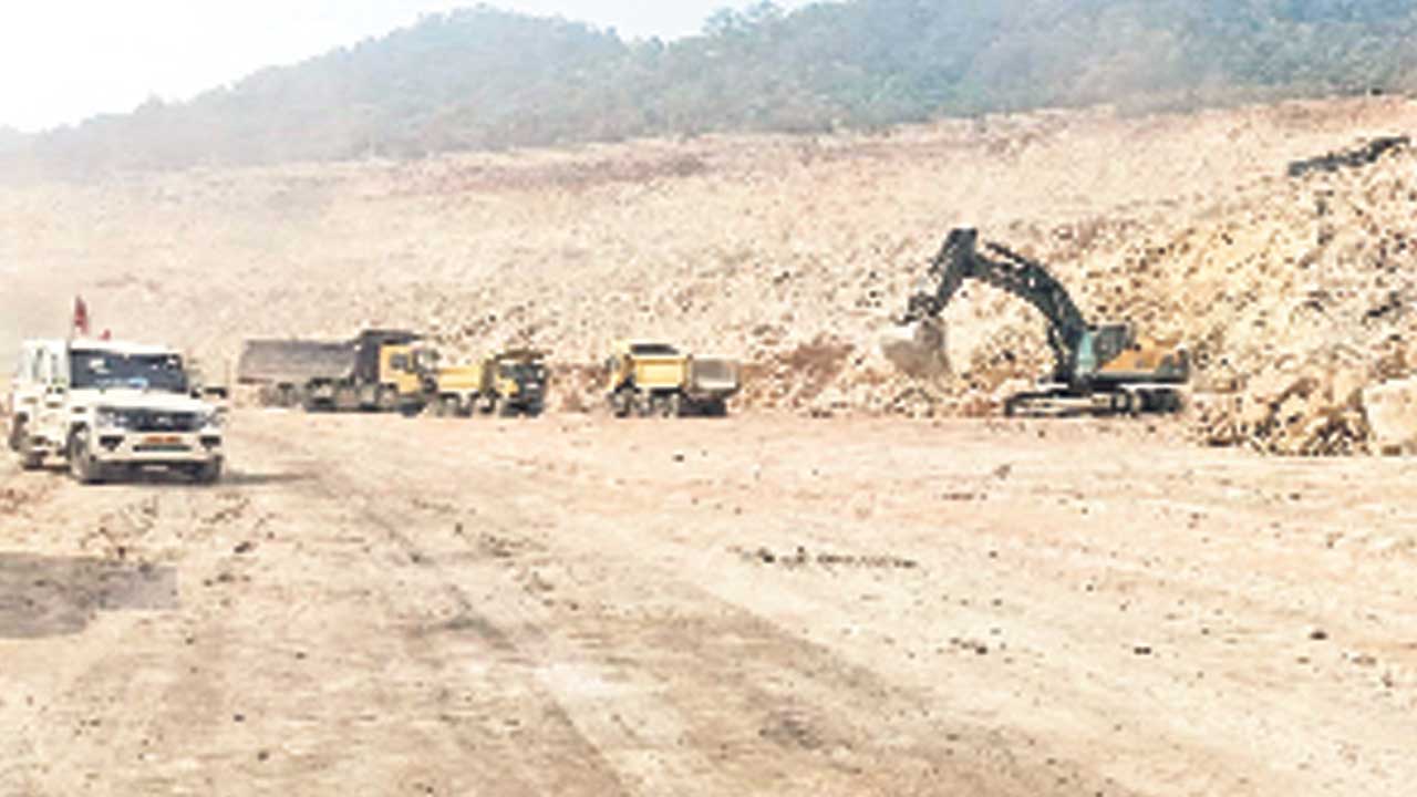 కాంగ్రెస్‌ రాజకీయ దాహానికి వెంకటేశ్‌ ఖని బలి?