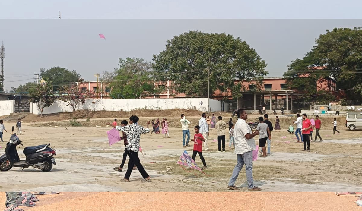 siricilla | ఆకాశమే హద్దుగా సిరిసిల్ల లో కైట్ ఫెస్టివల్.. భారీగా తరలివచ్చిన చిన్నారులు, యువత