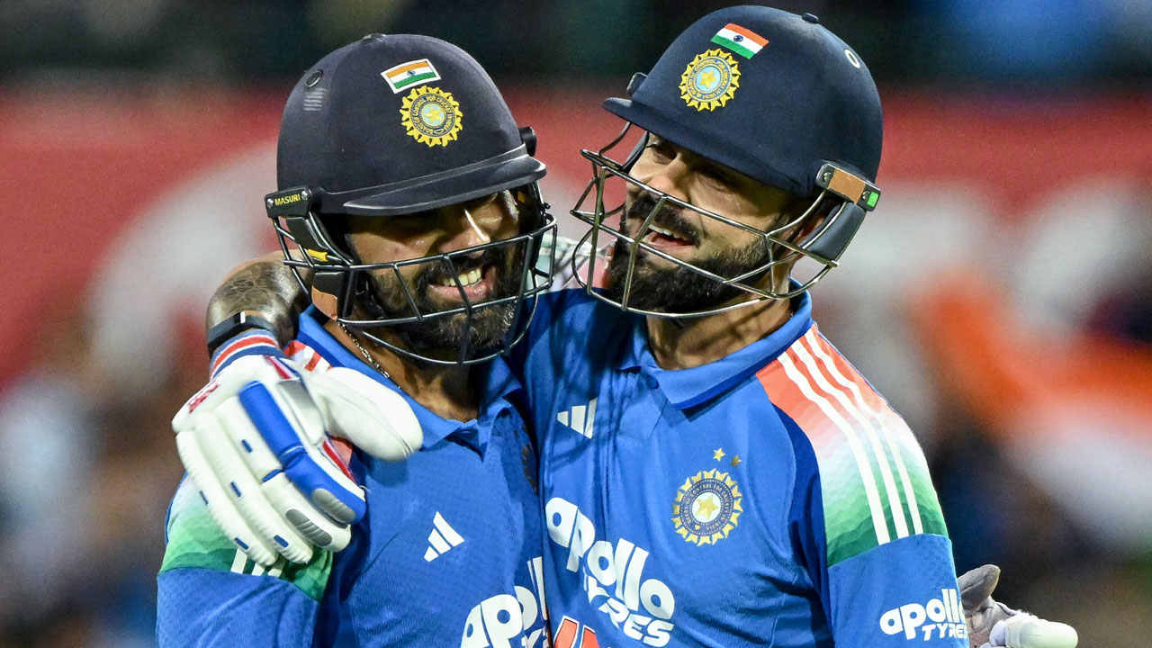 Central Contract System: బీసీసీఐ ప్లానింగ్‌లో కొత్త కాంట్రాక్టు సిస్ట‌మ్‌.. త‌గ్గ‌నున్న రోహిత్‌, కోహ్లీ పేమెంట్