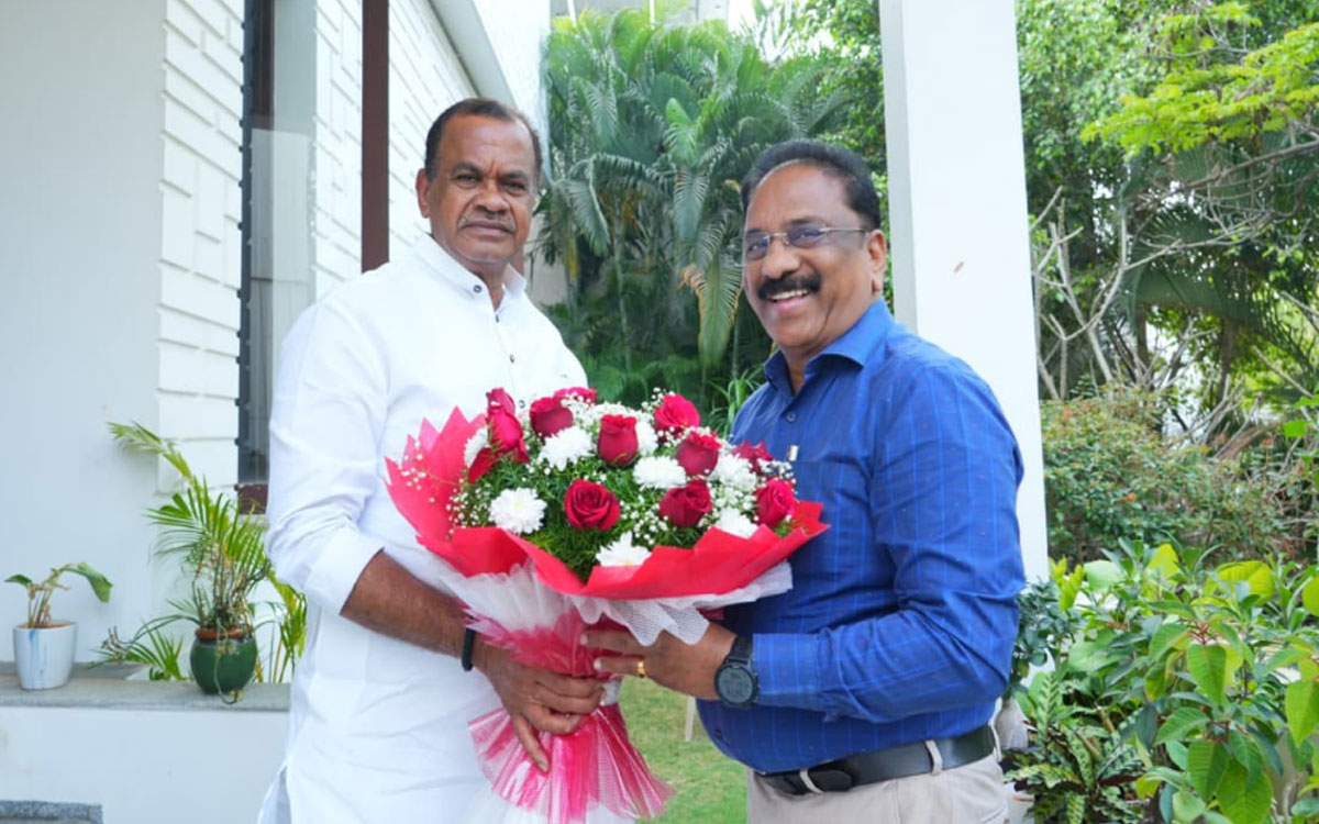 Nalgonda : ‘ఆద‌ర్శ కార్పొరేష‌న్‌గా న‌ల్ల‌గొండ‌ను తీర్చిదిద్దేందుకు కృషి చేయాలి’