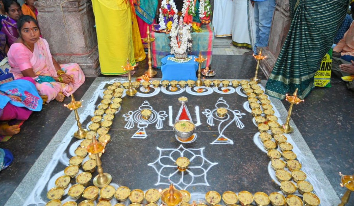 Korutla | కోరుట్ల వేంకటేశ్వరాలయంలో ఘనంగా కూడారై వేడుకలు