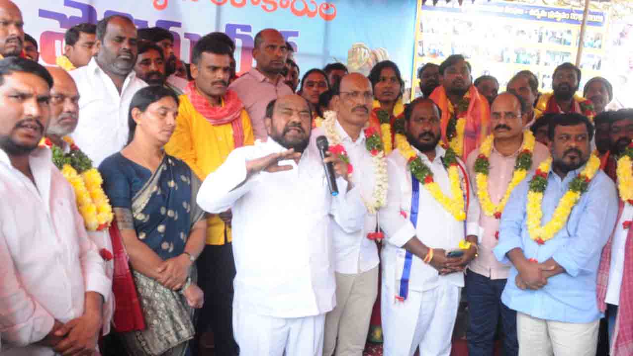 R. Krishnaiah | అర్హులైన కళాశారులకు ఉద్యోగాలు ఇవ్వాలి : ఆర్‌.కృష్ణయ్య