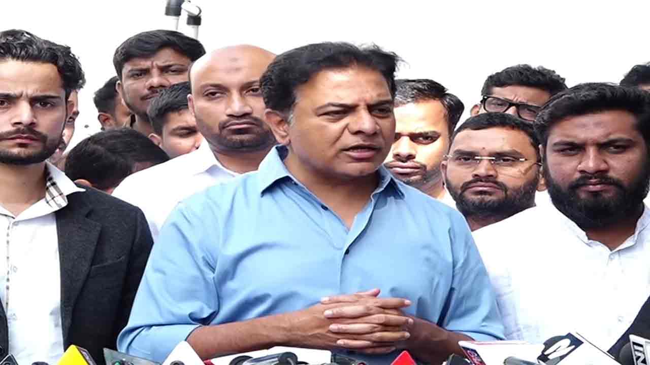 KTR | ఢిల్లీ దాకా వచ్చి మనూ విద్యార్థులతో కలిసి పోరాడుతాం: కేటీఆర్