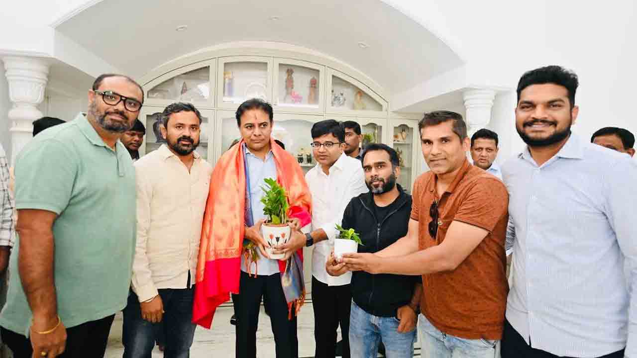 NRI | మెల్బోర్న్‌లో బీఆర్‌ఎస్ 25 వసంతాల వేడుకలకు కేటీఆర్‌ ఆహ్వానం