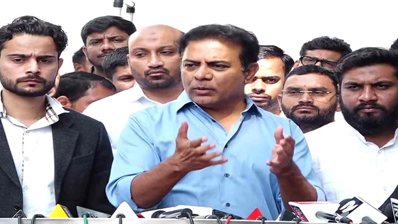KTR | నిరుద్యోగులపై లాఠీచార్జిని తీవ్రంగా ఖండించిన కేటీఆర్