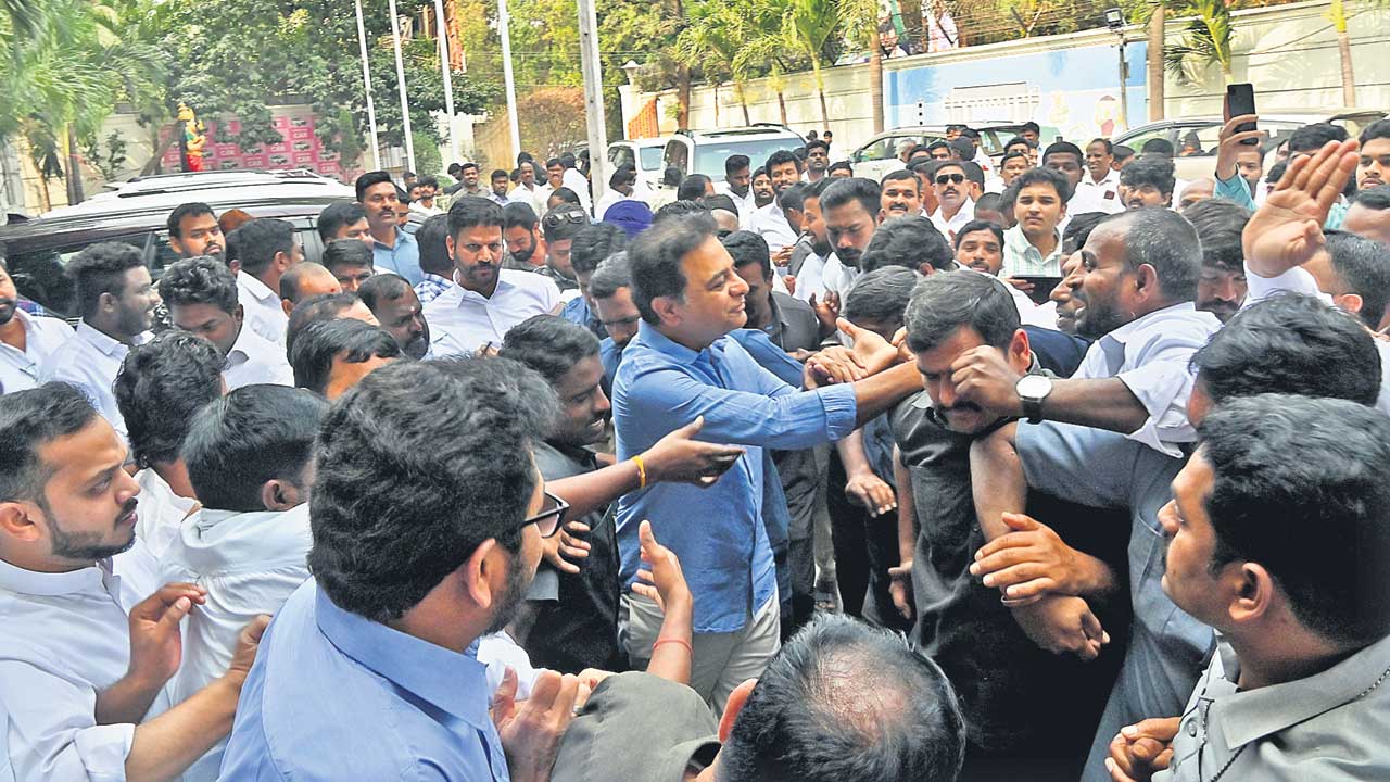 హ్యాపీ న్యూ ఇయర్‌ రామన్నా..