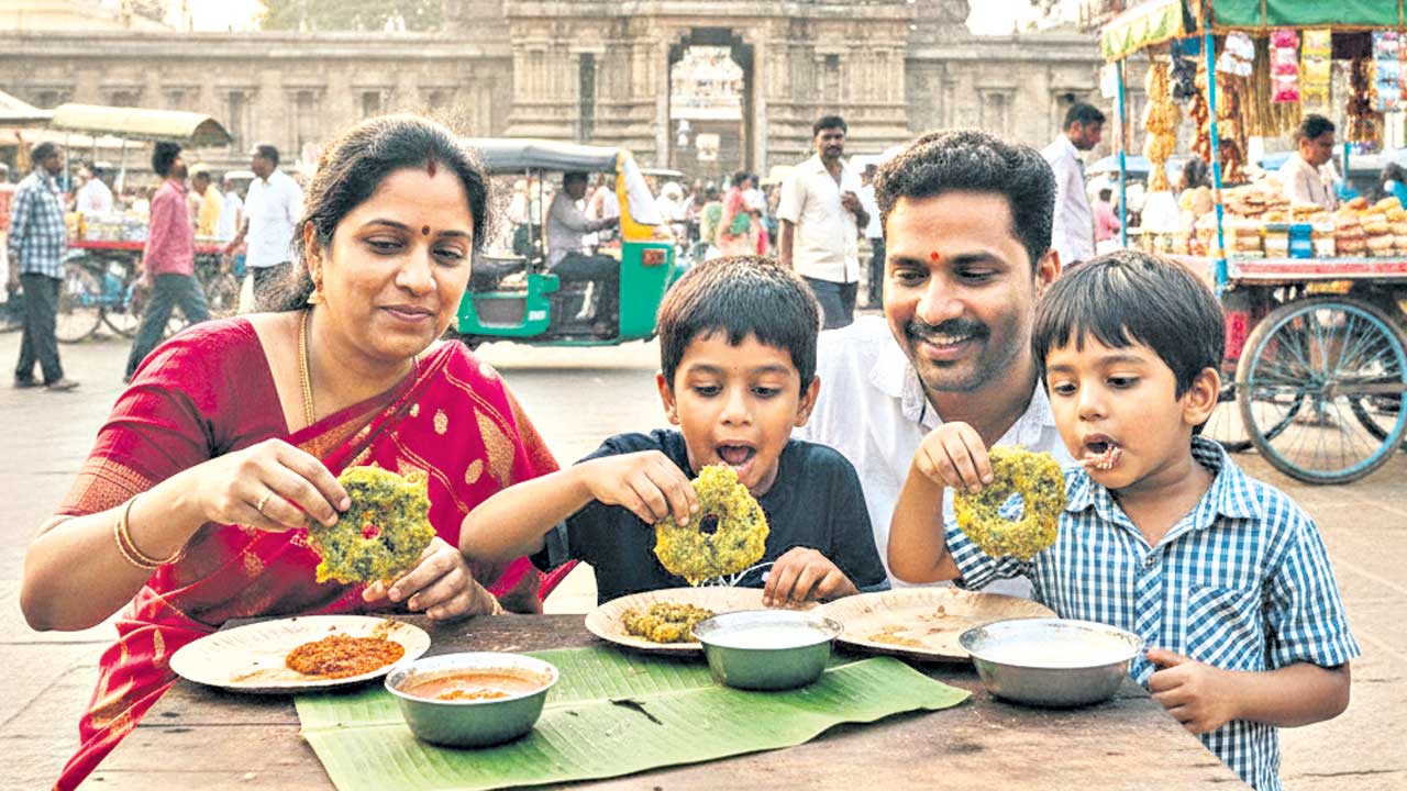 మీనాక్షి సాక్షిగా.. ఆహార విహారం