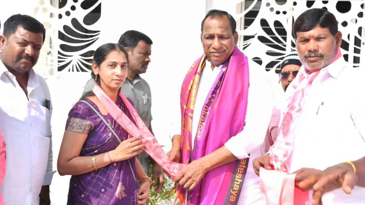 MLA Mallareddy | ఎమ్మెల్యే మల్లారెడ్డి సమక్షంలో బీఆర్‌ఎస్‌లో చేరికలు